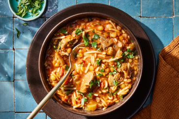 a recipe photo of the Harira served in a bowl