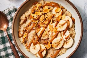 Cinnamon Quinoa Breakfast Bowl