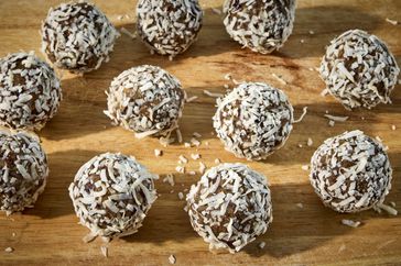 Recipe photo of trail mix energy balls 