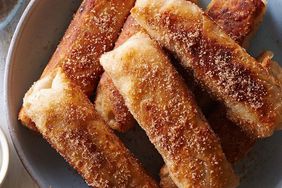 Fried Apple Pie Rolls
