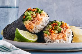 Spicy Salmon Sushi Roll-Ups