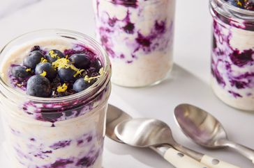 a recipe photo of the Lemon Blueberry Overnight Oats