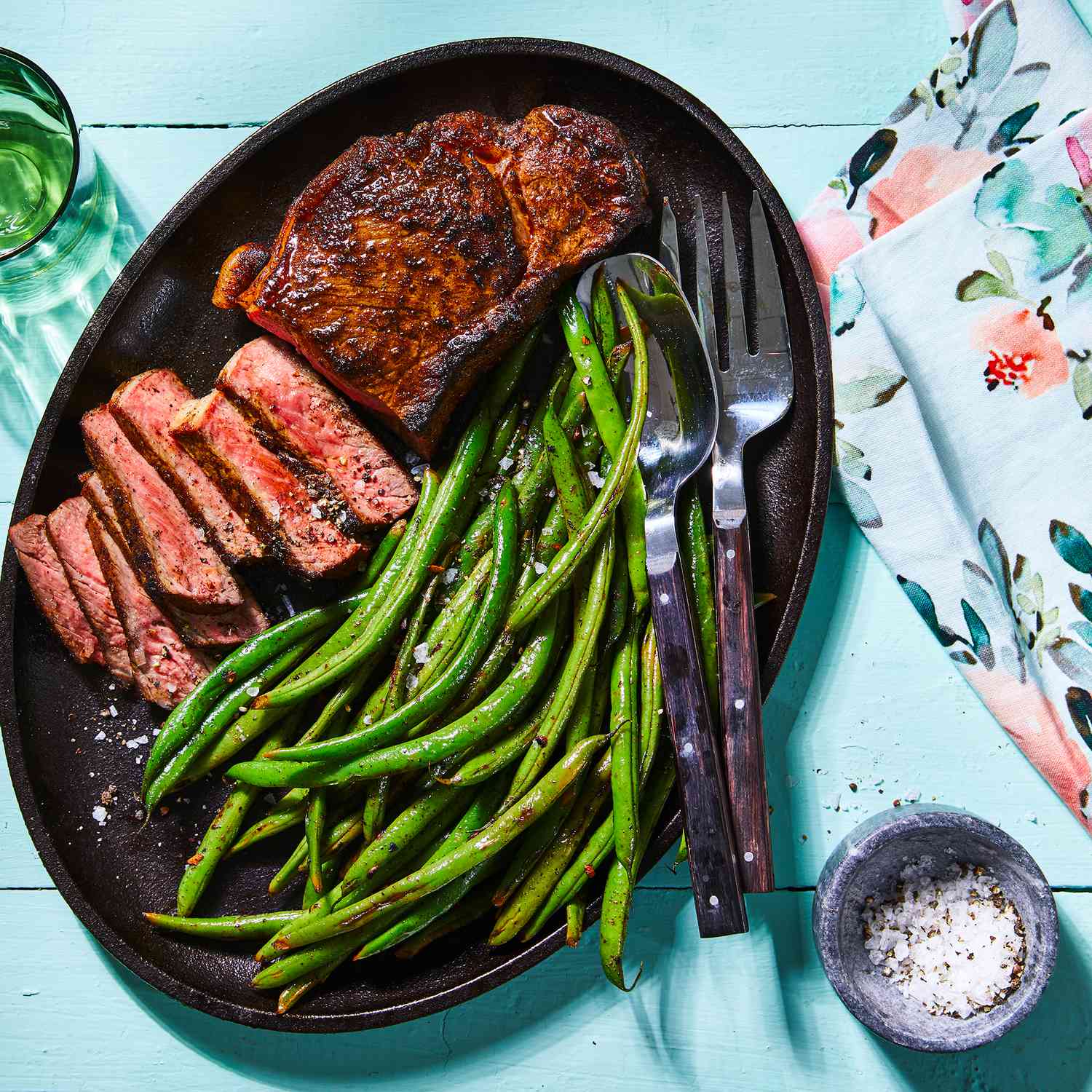 Lemon-Garlic Steak & Green Beans