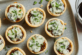 3-ingredient blue cheese & fig bites